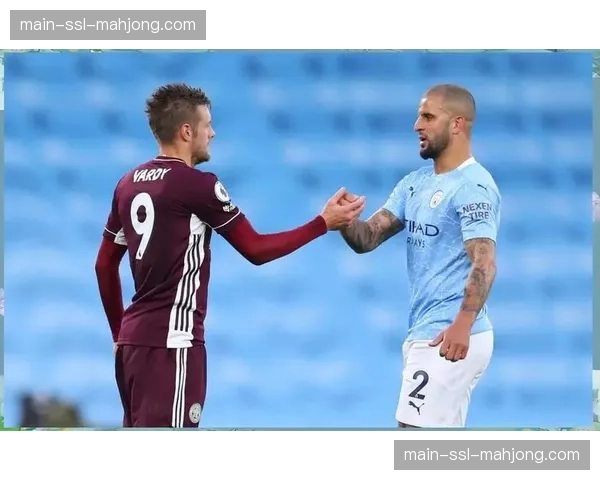 英超第30轮焦点战预测：利物浦对阵维拉，克洛普如何应对对手高位防线？