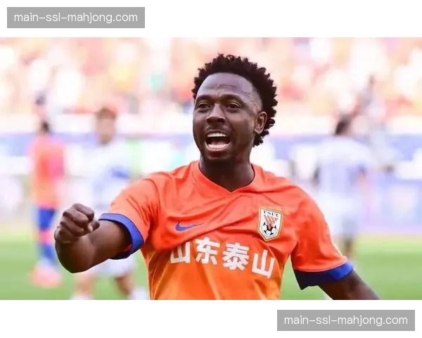 【2026年4月中超联赛·人物·专访专访泰山队国脚费南多:伤病恢复后,我正在适应更激烈的队内竞争 【2026年4月中超联赛·人物·专访专访泰山队国脚费南多:伤病恢复后,我正在适应更激烈的队内竞争