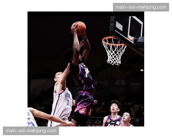 疆浙半决赛前瞻:吴前与琼斯的后卫线“神仙打架” 疆浙半决赛前瞻:吴前与琼斯的后卫线“神仙打架”